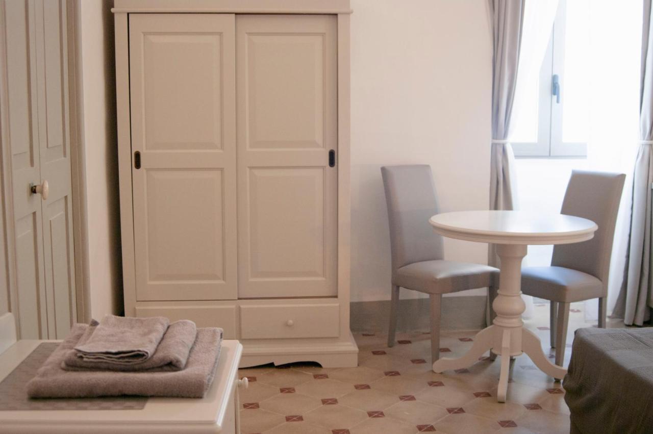 Le Finestre Su Porta Carrese - Luxury Rooms Matino Εξωτερικό φωτογραφία
